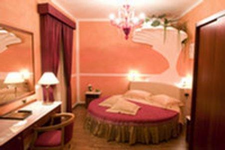 Hotel Benessere Villa Fiorita Colfiorito Extérieur photo