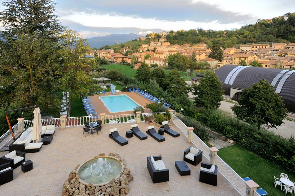 Hotel Benessere Villa Fiorita Colfiorito Extérieur photo