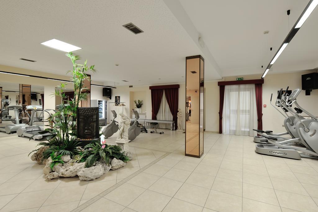Hotel Benessere Villa Fiorita Colfiorito Extérieur photo