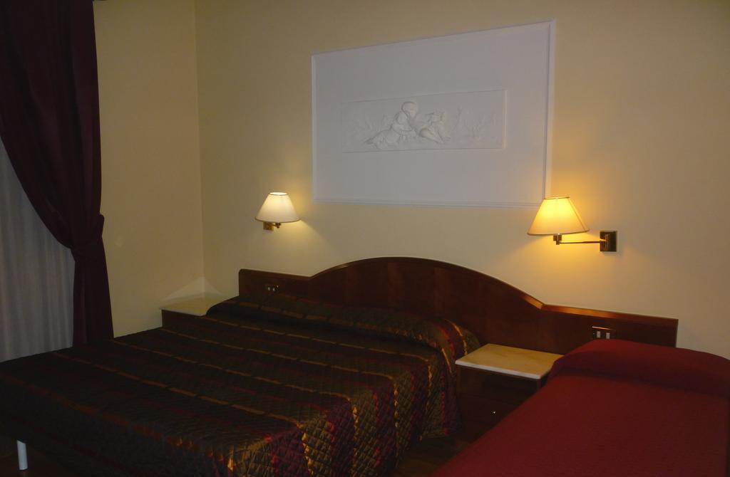 Hotel Benessere Villa Fiorita Colfiorito Extérieur photo